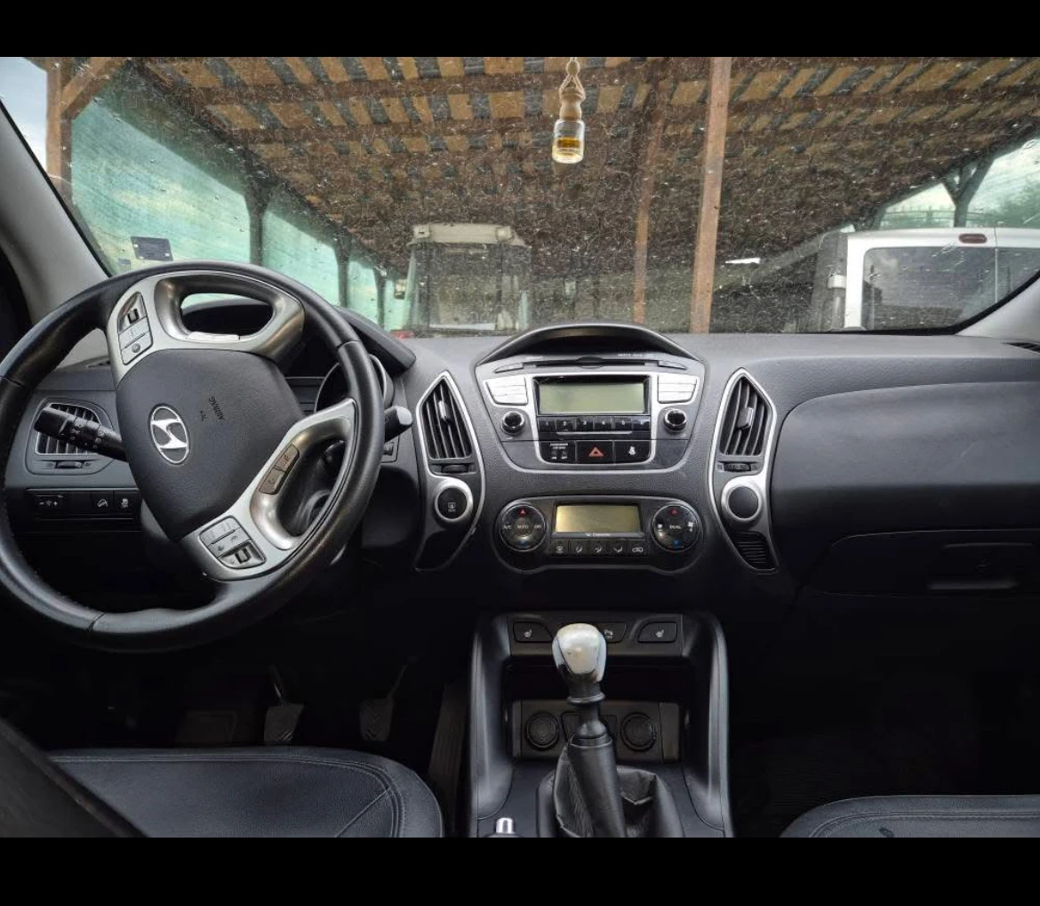 Hyundai IX35, снимка 5 - Автомобили и джипове - 53728475