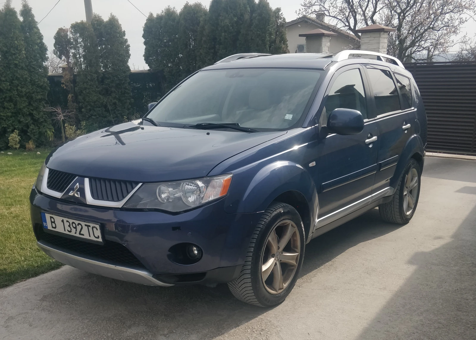 Mitsubishi Outlander 2.4, ГАЗ, КОЖА, KEYLESS, снимка 4 - Автомобили и джипове - 53904648