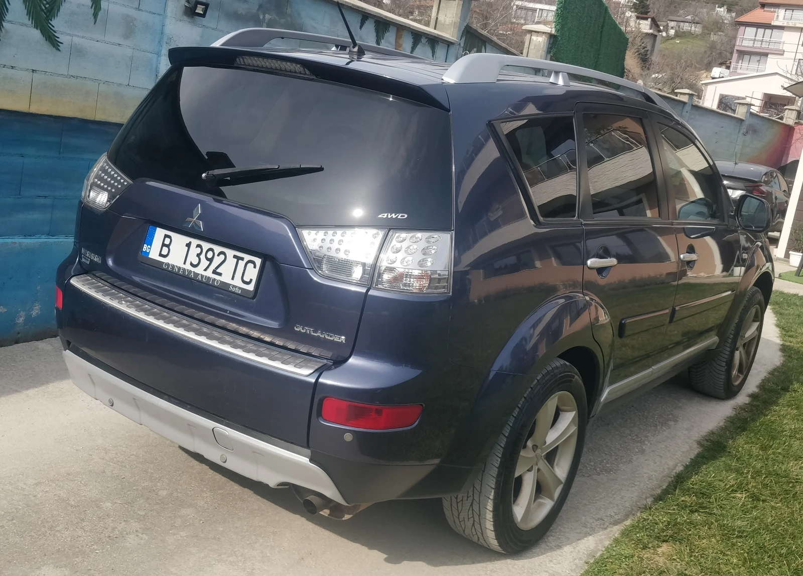 Mitsubishi Outlander 2.4, ГАЗ, КОЖА, KEYLESS, снимка 5 - Автомобили и джипове - 53904648