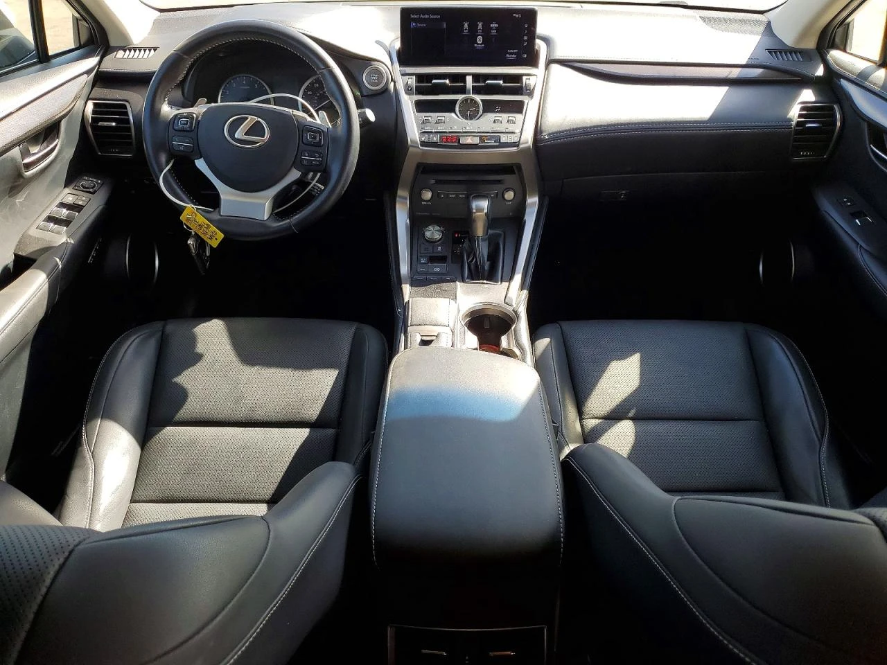 Lexus NX 300 * КОЖА* ПОДГРЕВ* ШИБИДАХ* NAVI* LED* КРАЙНА ЦЕНА* , снимка 8 - Автомобили и джипове - 53936479