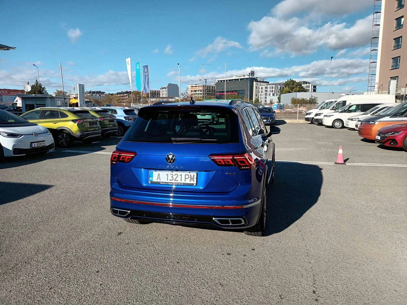 VW Tiguan, снимка 7 - Автомобили и джипове - 54033447