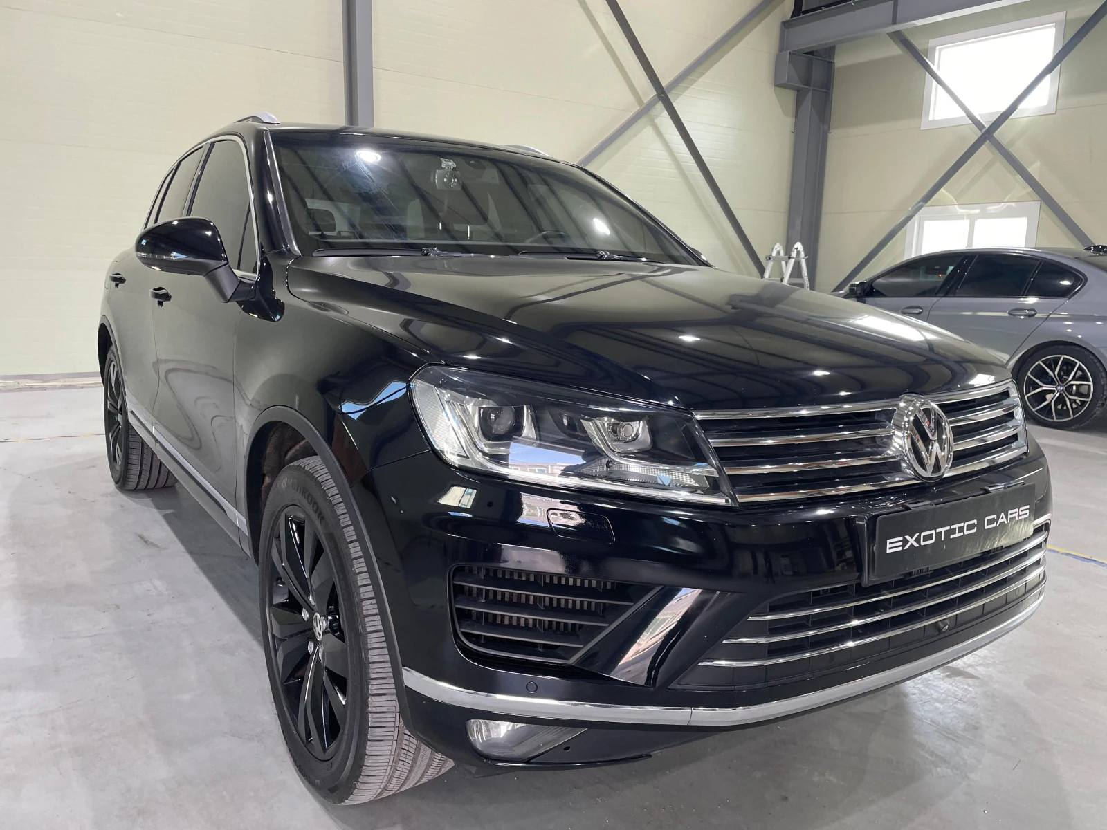 VW Touareg 3.0TDI 4motin ! Exclusive ! FaceLift ! | Auto.bg — изображение 1