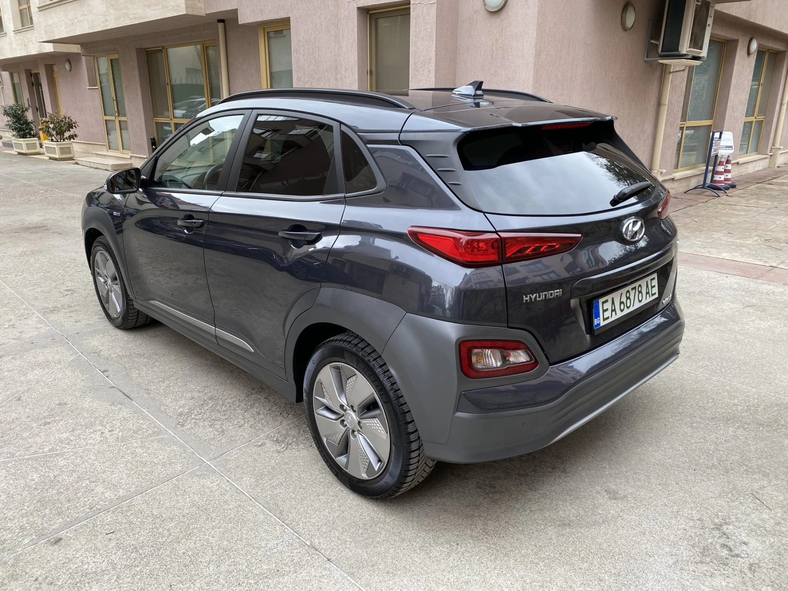 Hyundai Kona 64KWh/ Fashion / SOH100% , снимка 7 - Автомобили и джипове - 54556175