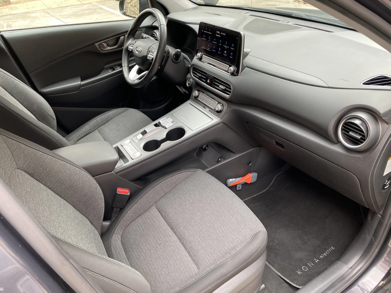 Hyundai Kona 64KWh/ Fashion / SOH100% , снимка 11 - Автомобили и джипове - 54556175