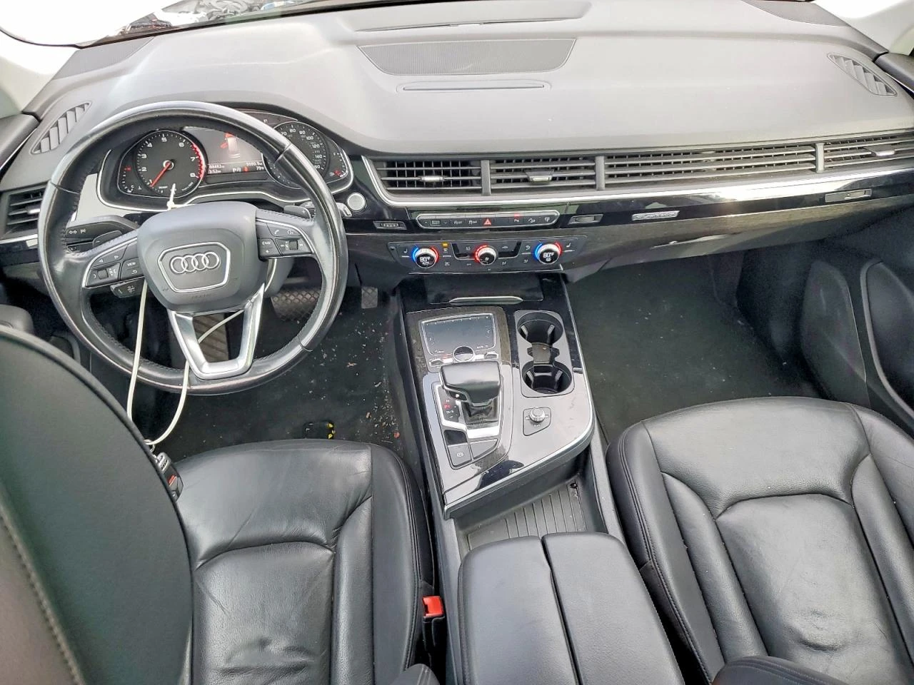 Audi Q7 3.0l Premium, снимка 8 - Автомобили и джипове - 54725918