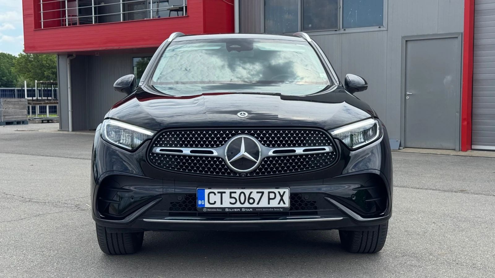 Mercedes-Benz GLC 300 de 4MATIC/AMG-Line/в Гаранция, снимка 2 - Автомобили и джипове - 55074946