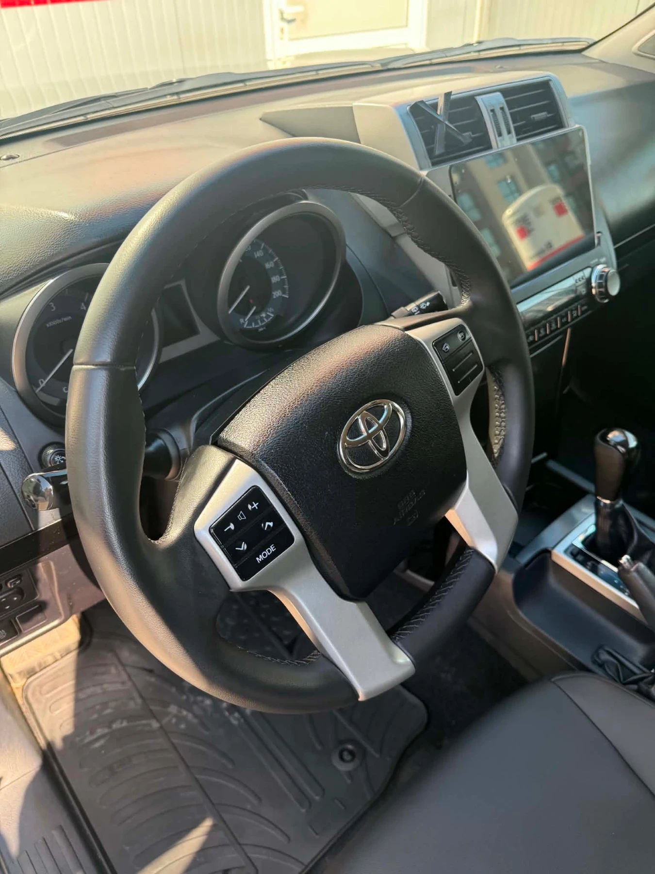 Toyota Land cruiser, снимка 4 - Автомобили и джипове - 55077919