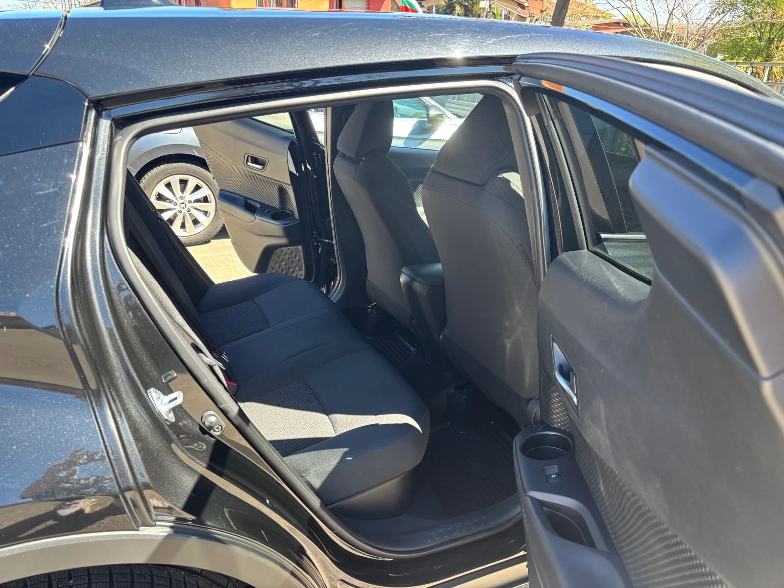 Toyota C-HR, снимка 15 - Автомобили и джипове - 55183931