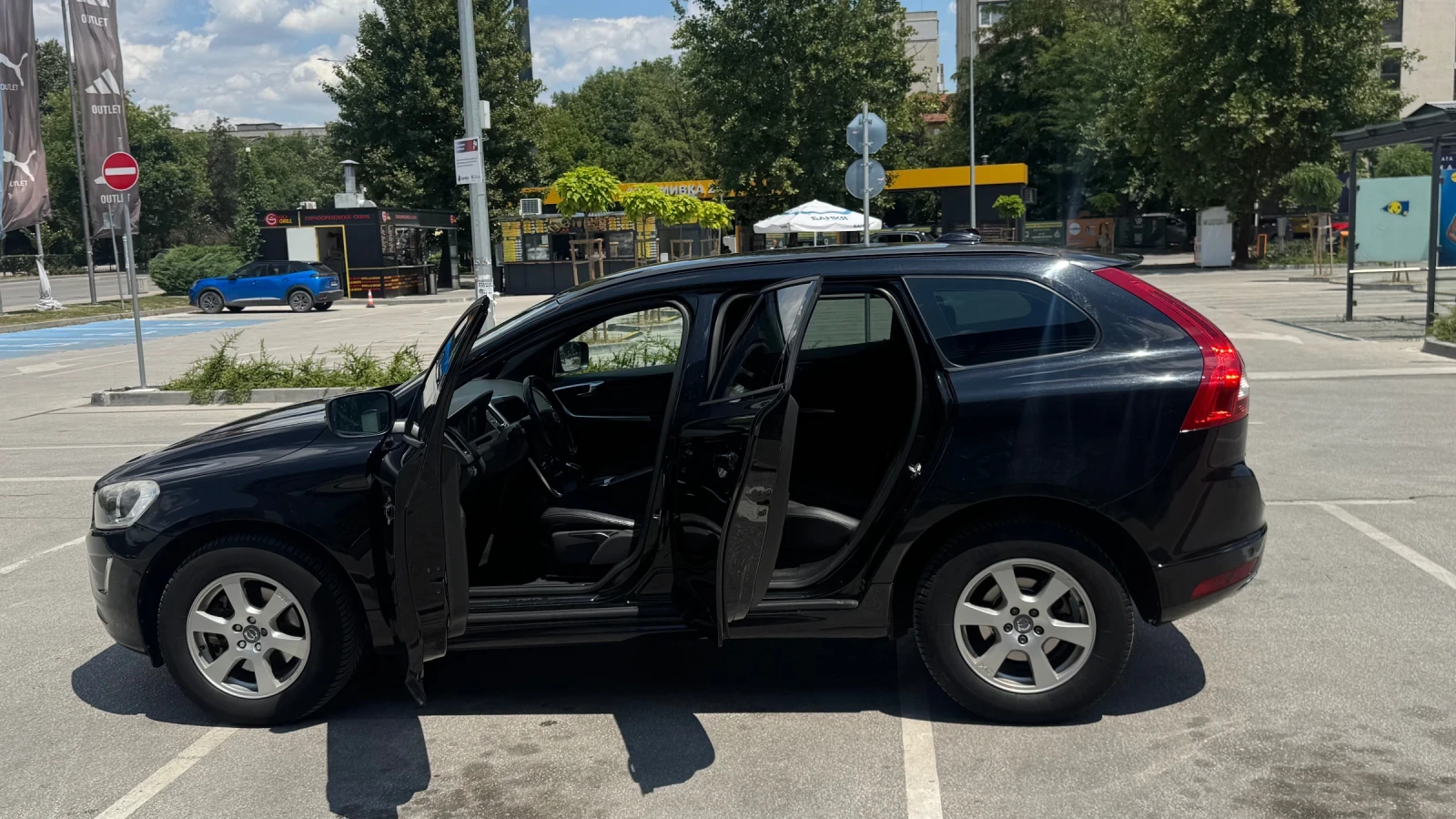 Volvo XC60, снимка 8 - Автомобили и джипове - 55266860