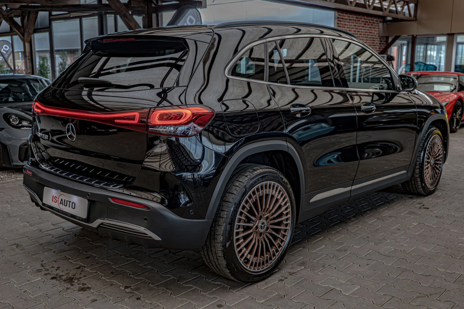 Mercedes-Benz EQA 250/Edition/AMG line/HuD/Burmester/Ambient/Панорам, снимка 6 - Автомобили и джипове - 55668294