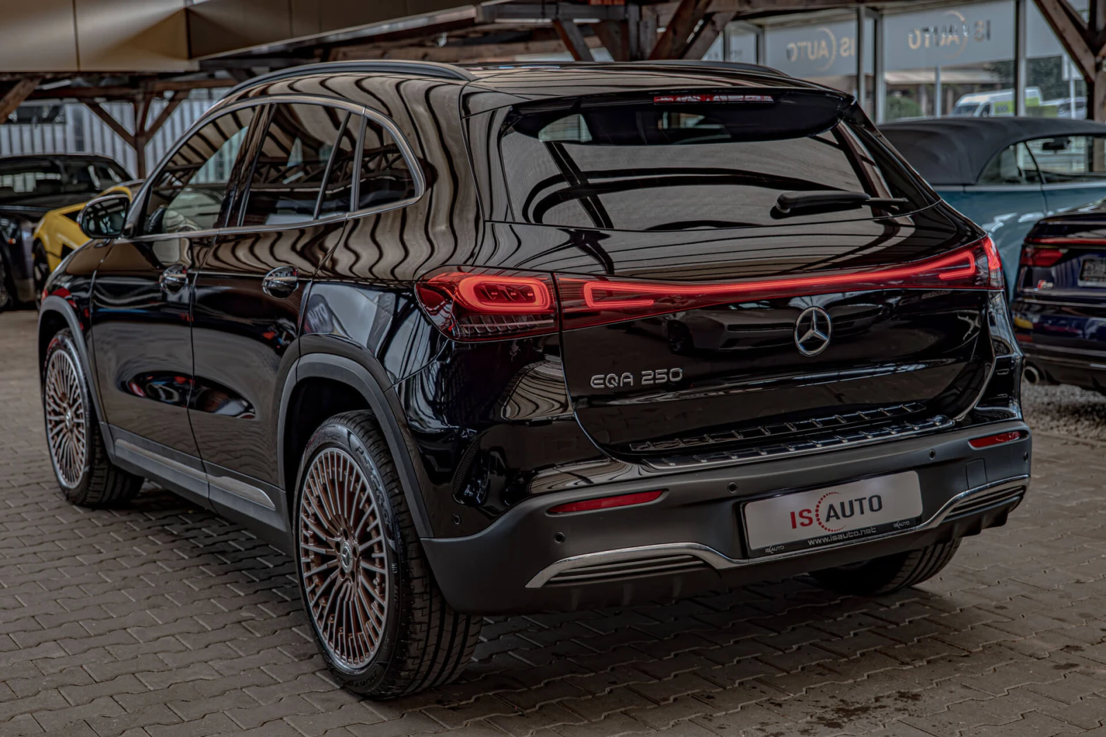 Mercedes-Benz EQA 250/Edition/AMG line/HuD/Burmester/Ambient/Панорам, снимка 5 - Автомобили и джипове - 55668294