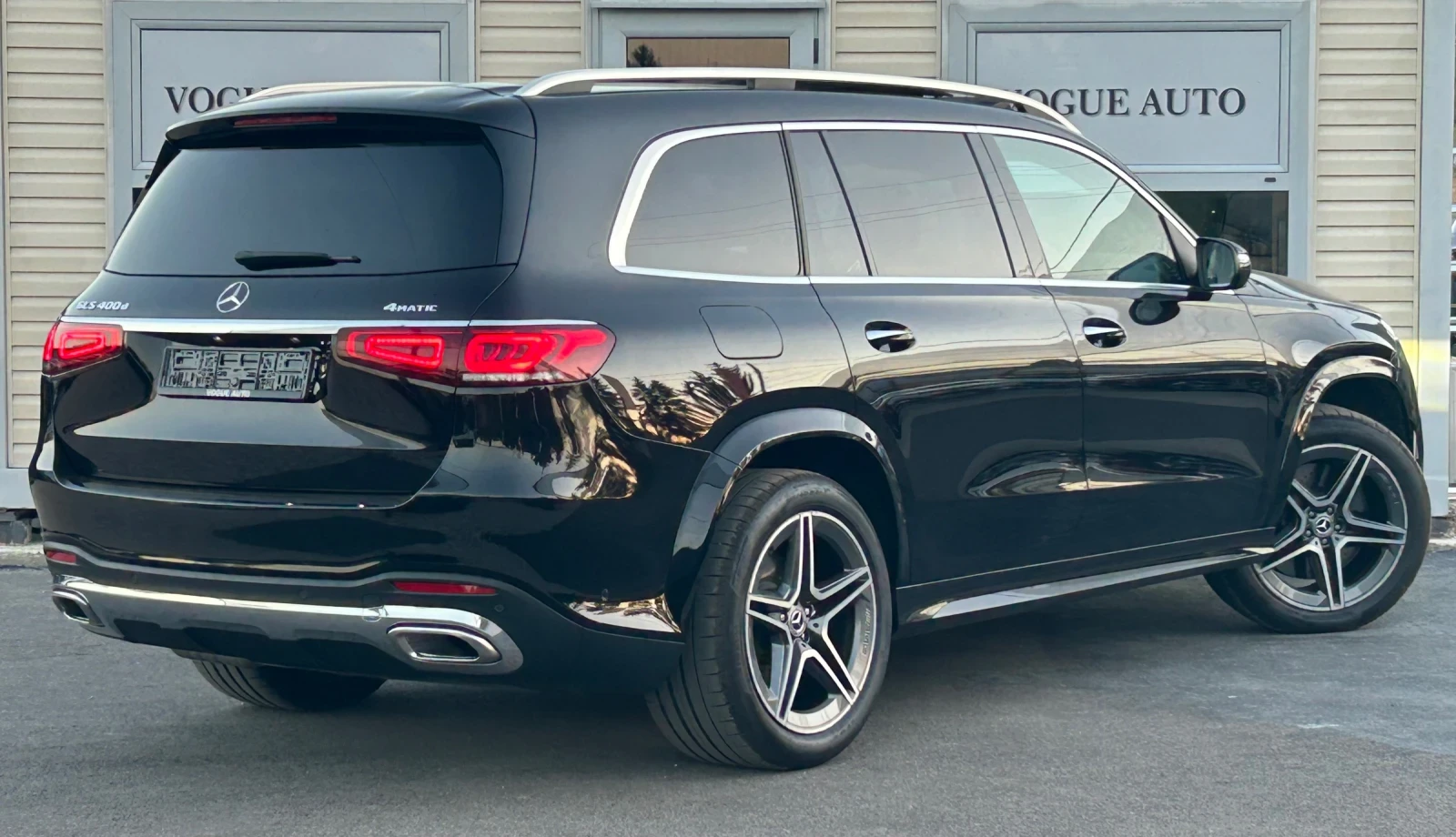 Mercedes-Benz GLS 400 AMG* KEYLESS* PANO* 21INCH* , снимка 2 - Автомобили и джипове - 55993318