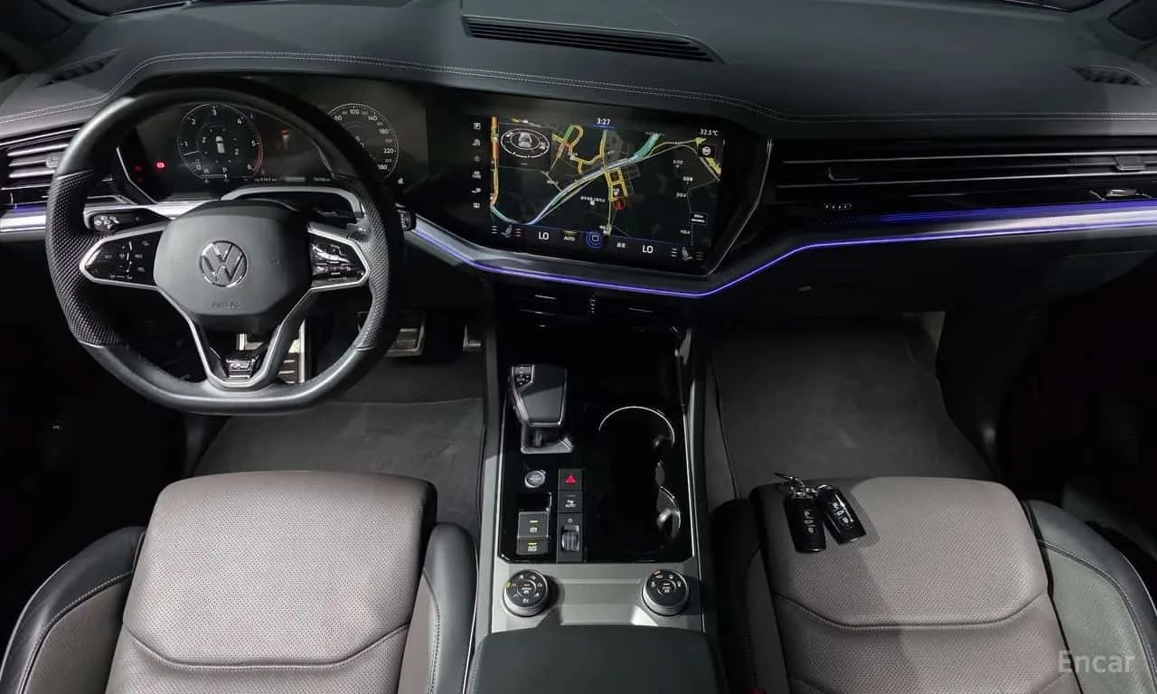 VW Touareg * 3.0 TDI * R Line * HUD * Обдухване * Дистроник *, снимка 7 - Автомобили и джипове - 56185633