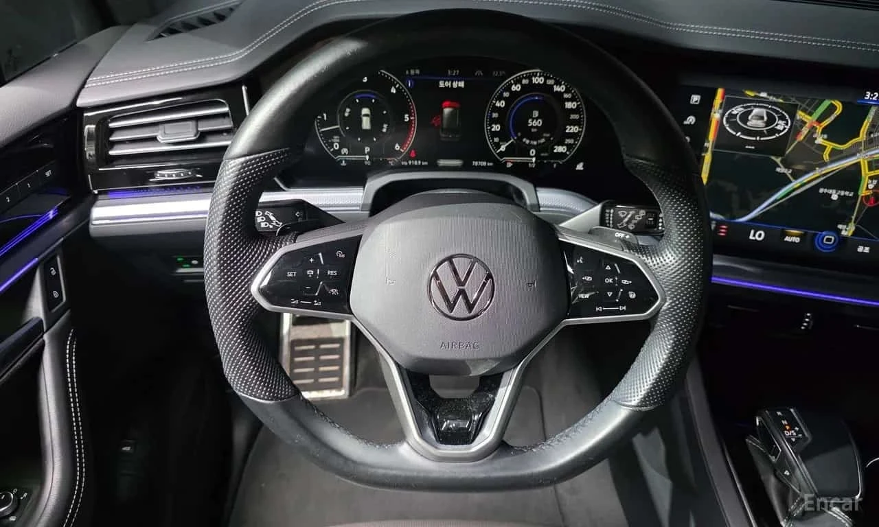 VW Touareg * 3.0 TDI * R Line * HUD * Обдухване * Дистроник *, снимка 12 - Автомобили и джипове - 56185633