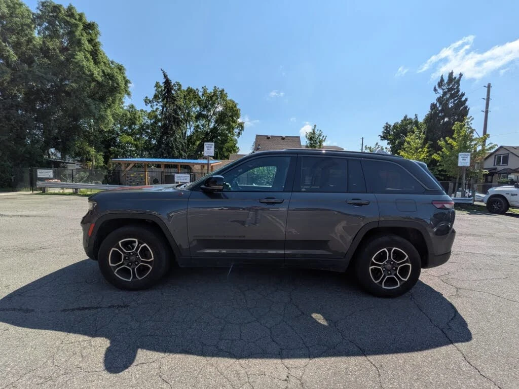 Jeep Grand cherokee TRAILHAWK* 3.6* DUAL SCREEN* ПАНОРАМА* КРАЙНА ЦЕНА, снимка 2 - Автомобили и джипове - 56297433