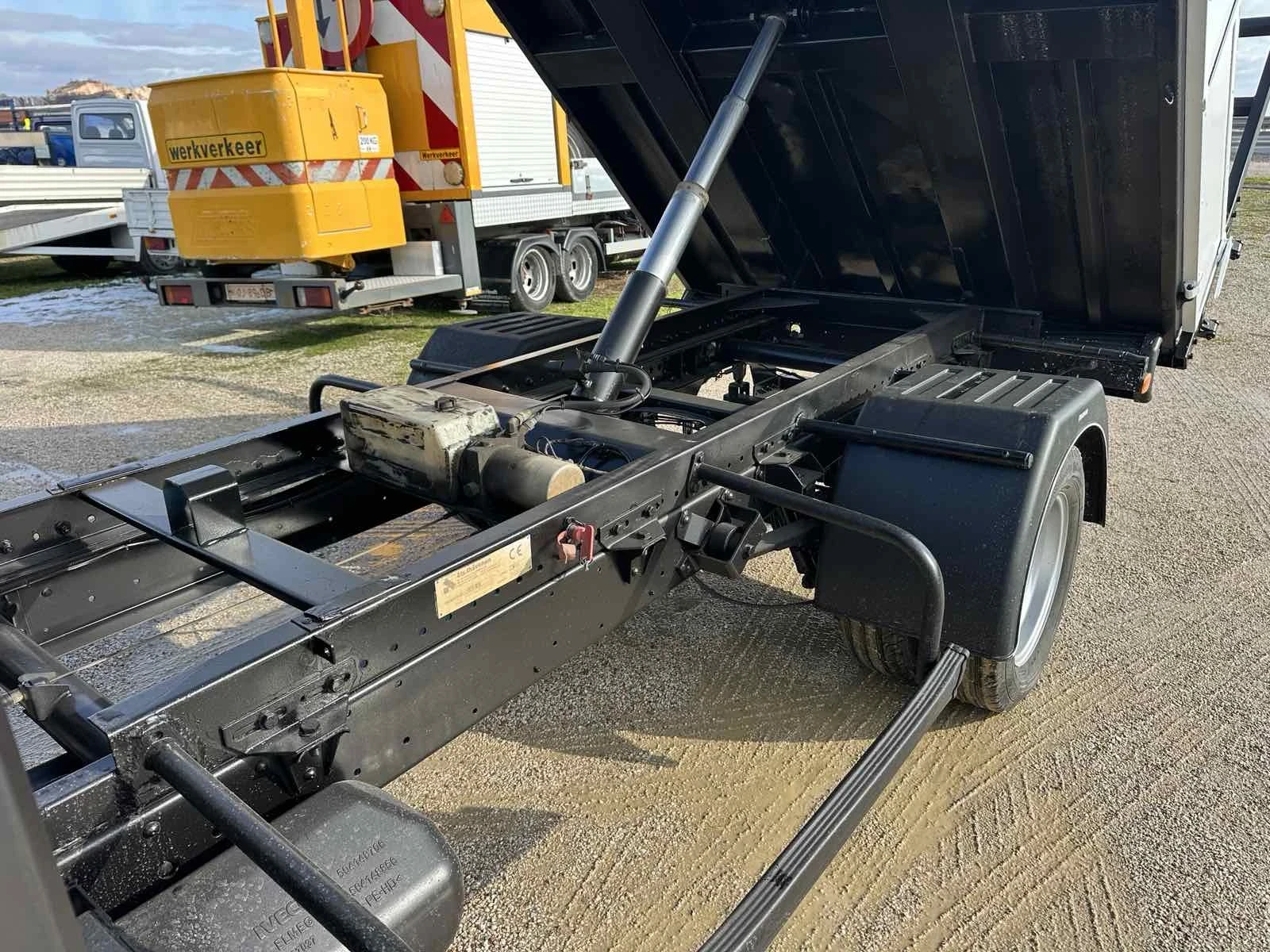 Iveco 35c15 Самосвал задно разтоварване - изображение 7