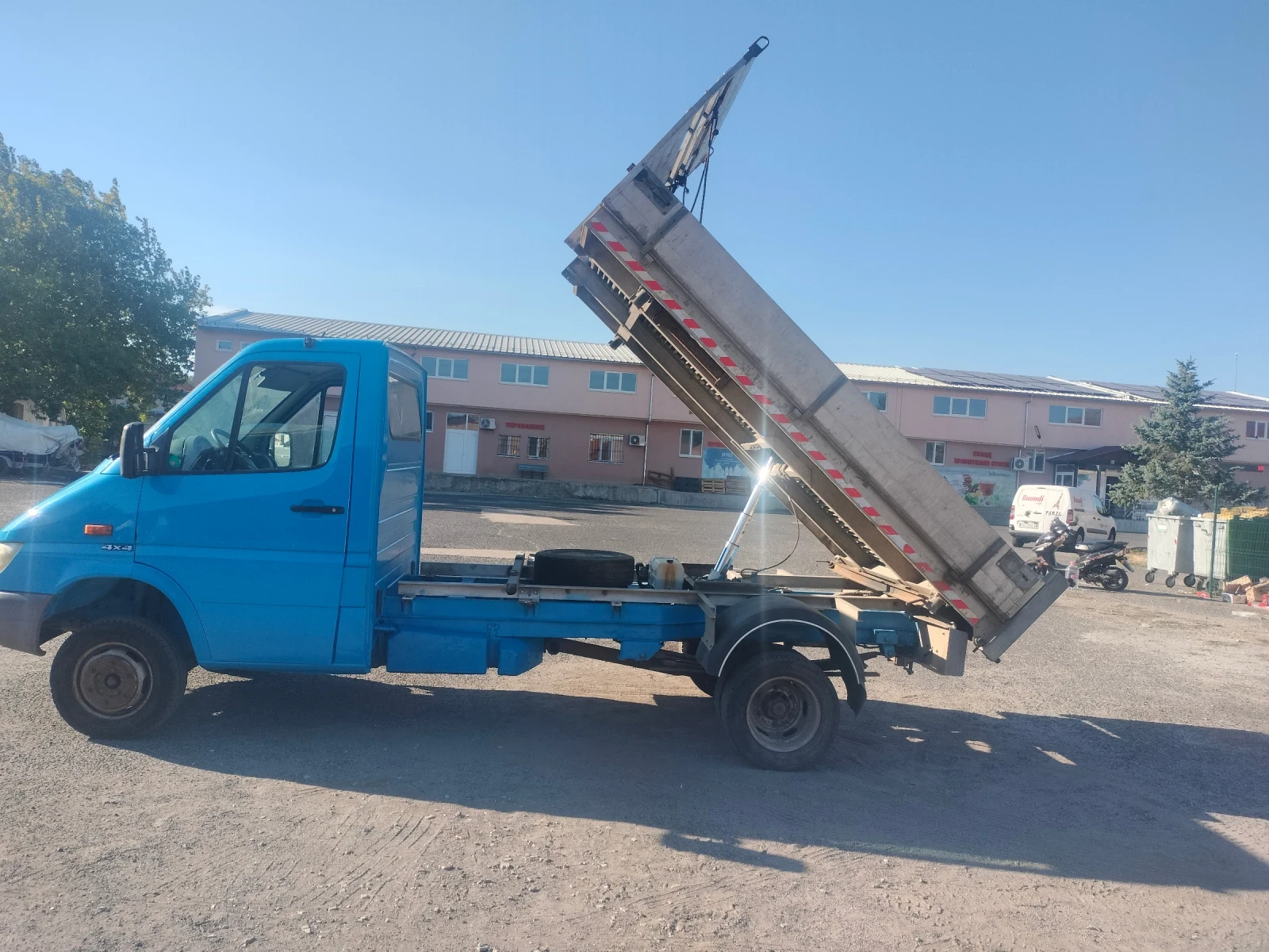 Mercedes-Benz 416 Sprinter 4x4 самосвал - изображение 7