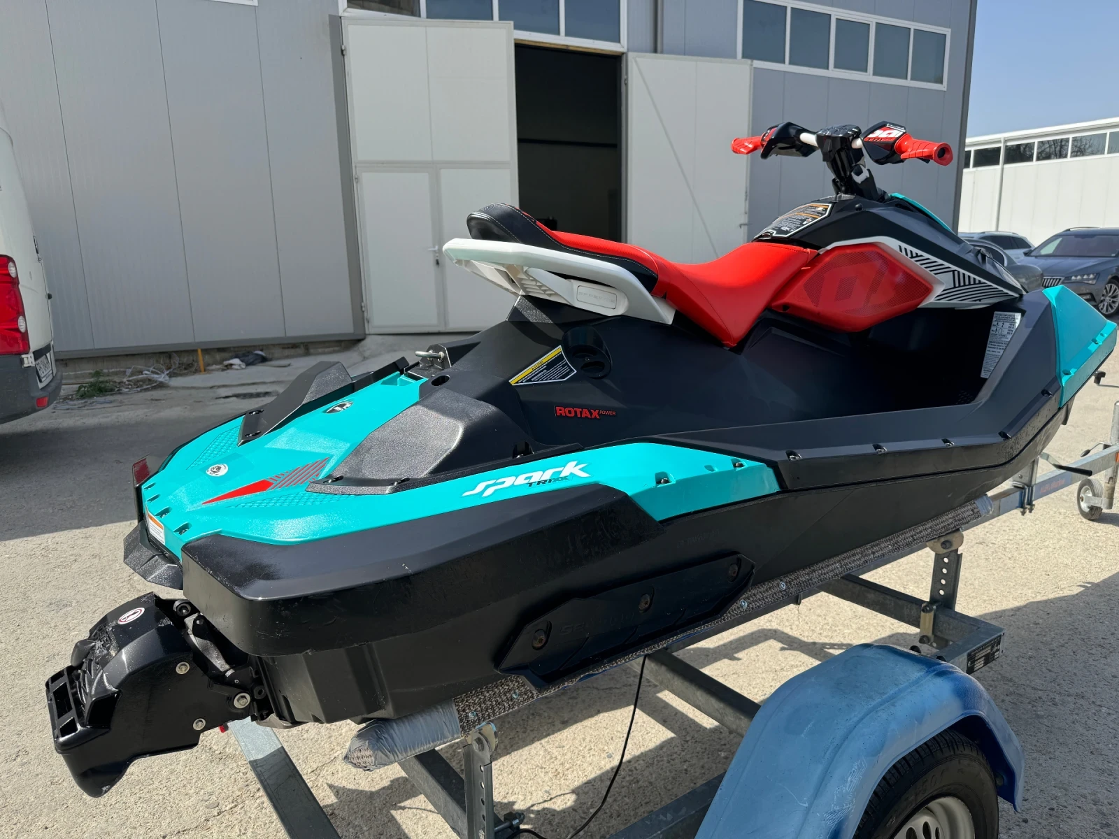 Джет Bombardier Sea Doo Spark Trixx - изображение 6