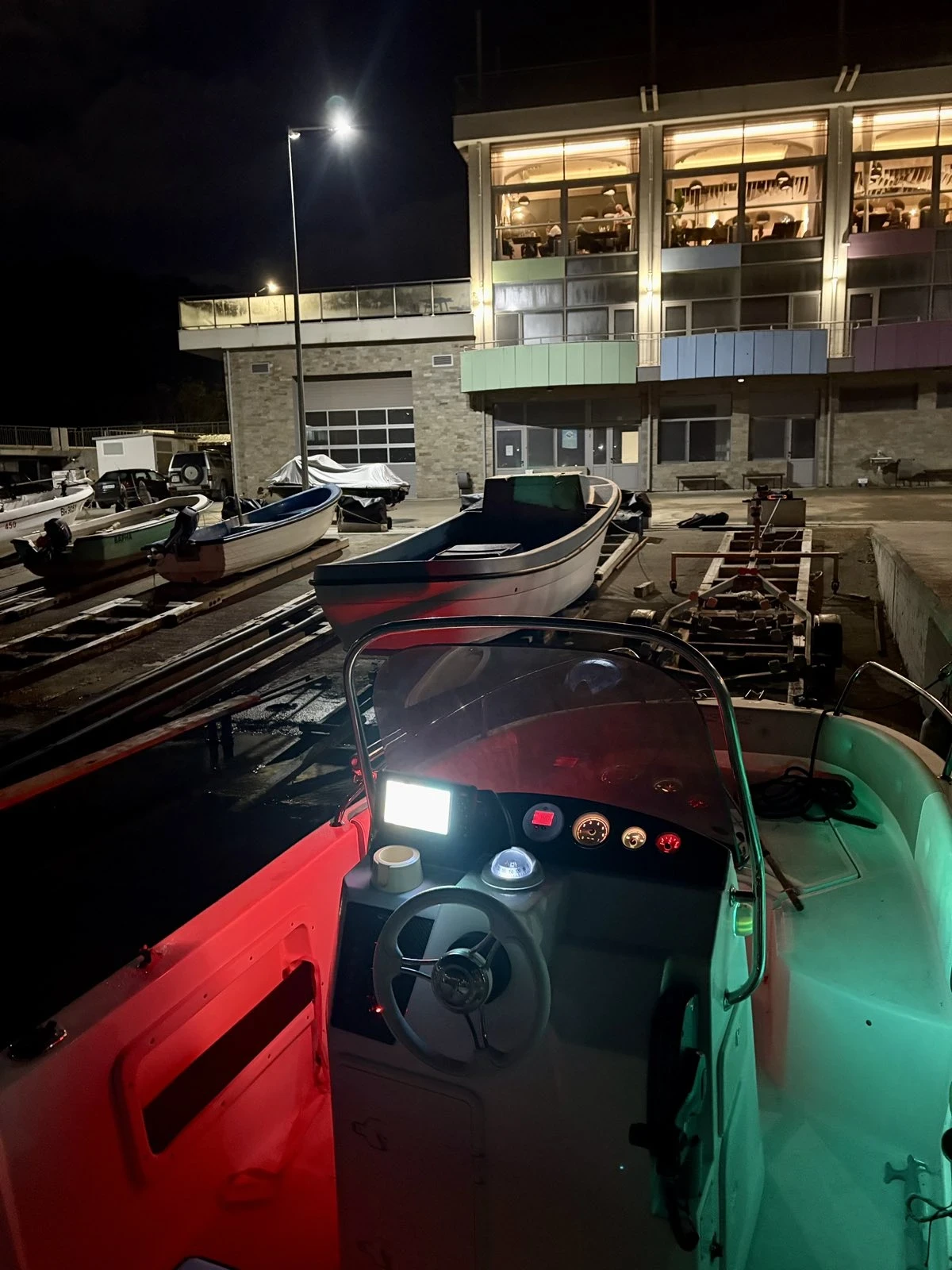 ����� 3D Craft Trimarci 19 | Mobile.bg � ����������� 14