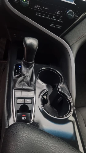 Toyota Camry, снимка 13