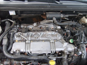 Toyota Avensis 2.0 D4D, снимка 8