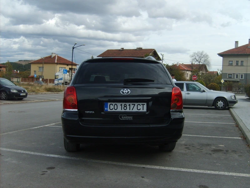 Toyota Avensis 2.0 D4D, снимка 6 - Автомобили и джипове - 47399433