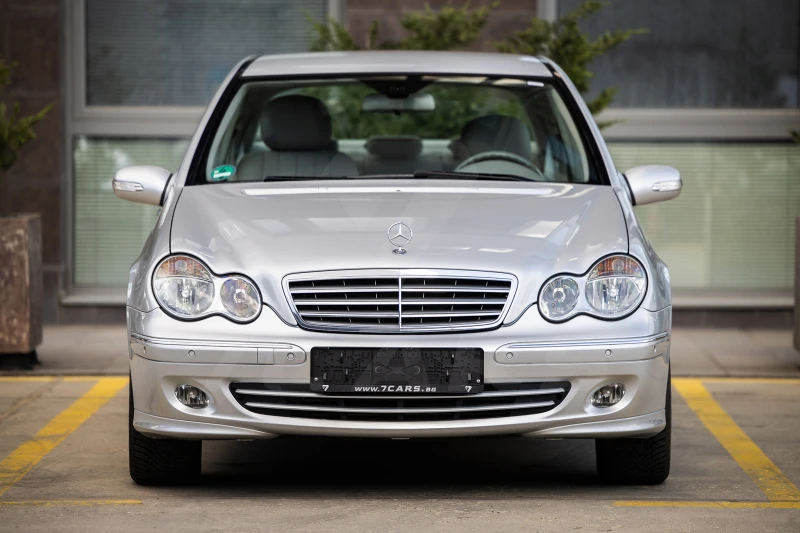 Mercedes-Benz C 200 Kompressor, снимка 2 - Автомобили и джипове - 48342383