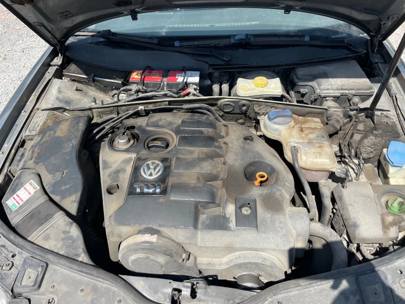 VW Passat 1.9 ТДИ 131 , снимка 6 - Автомобили и джипове - 50978344