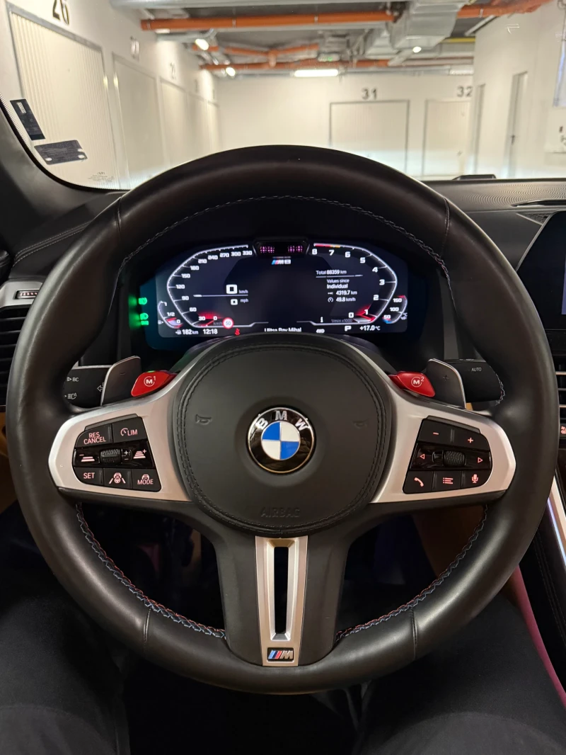 BMW M8 Competition Cabrio - 88 000 kм в гаранция до 05.27, снимка 7 - Автомобили и джипове - 52473295
