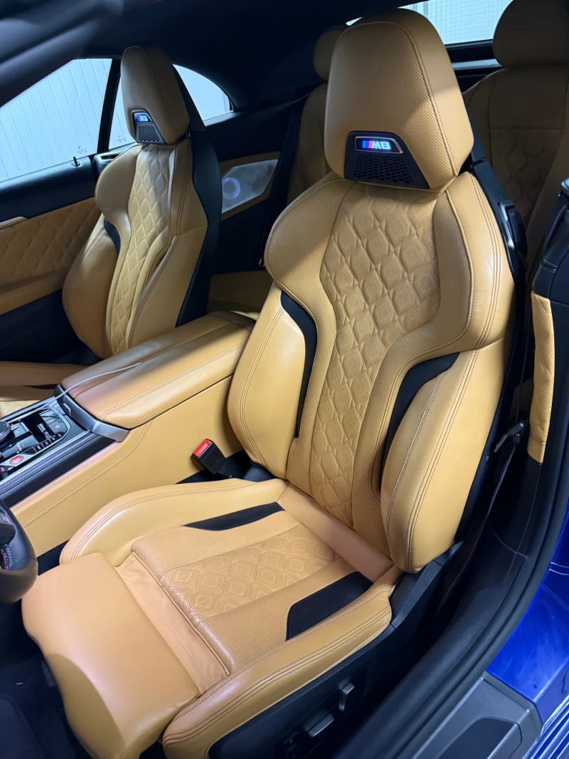 BMW M8 Competition Cabrio - 88 000 kм в гаранция до 05.27, снимка 13 - Автомобили и джипове - 52473295