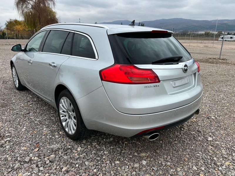 Opel Insignia 2.0 T 4x4, снимка 3 - Автомобили и джипове - 52316749