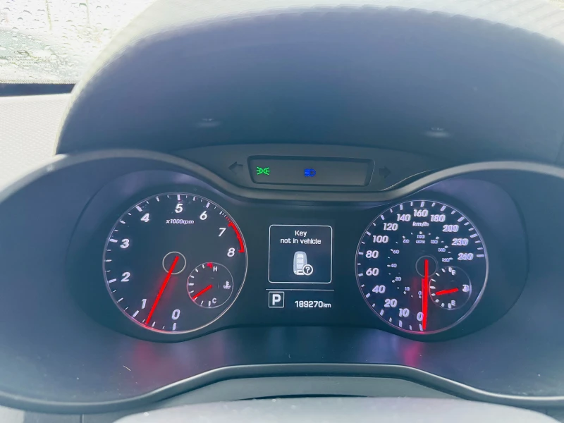 Hyundai Veloster  Turbo * CARFAX* * АвтоКредит* (ЦЕНА ДО БГ), снимка 13 - Автомобили и джипове - 52548980