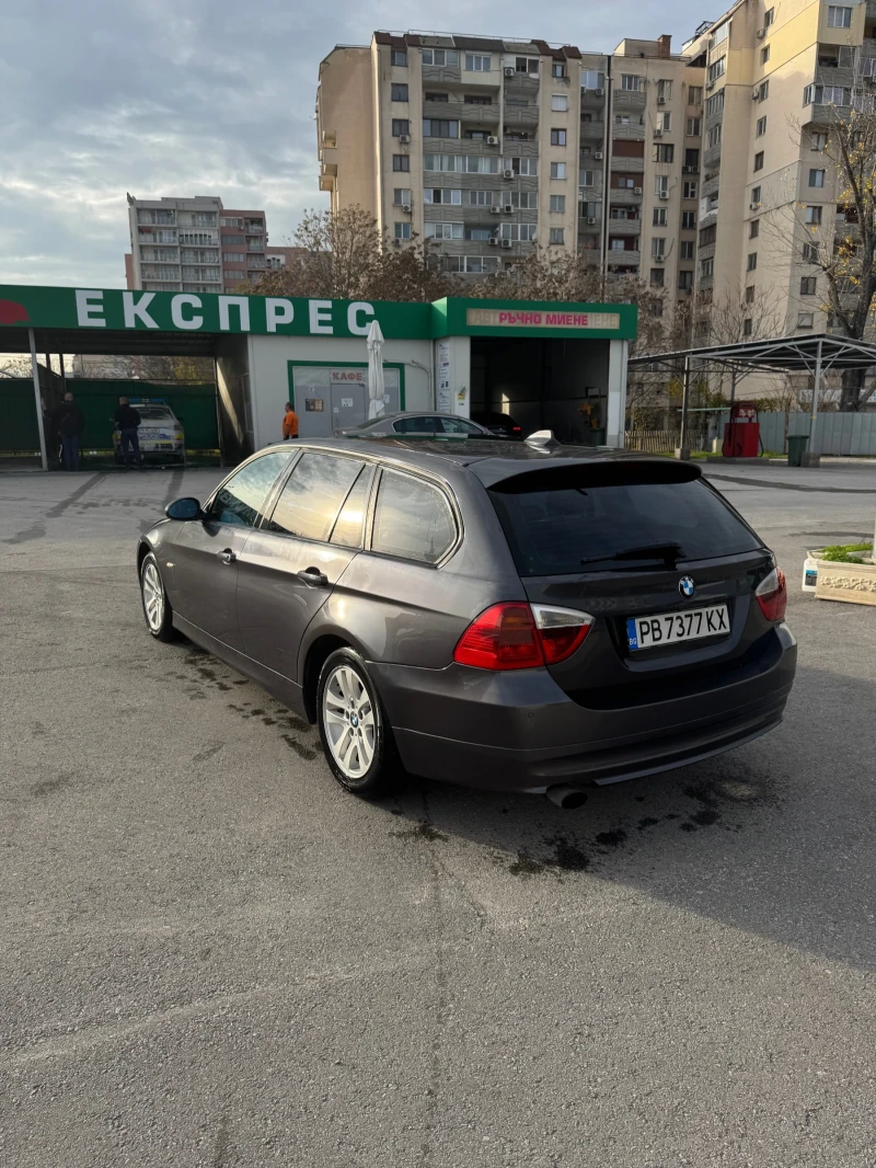 BMW 320, снимка 4 - Автомобили и джипове - 52732354