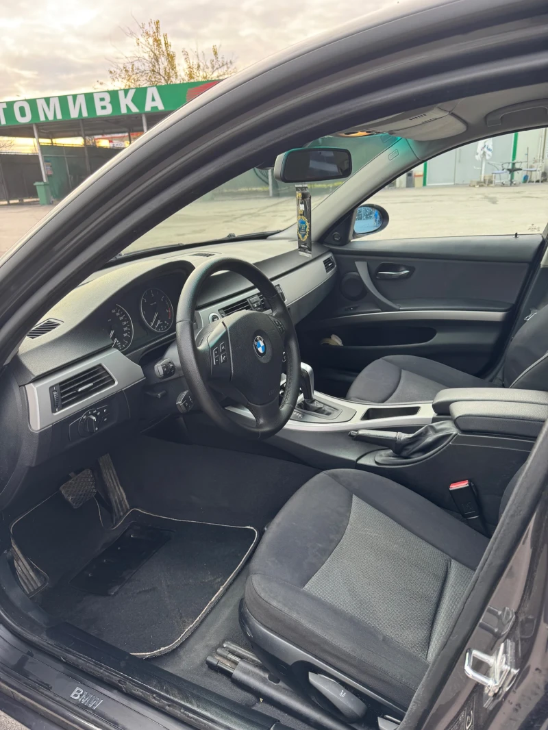 BMW 320, снимка 5 - Автомобили и джипове - 52732354