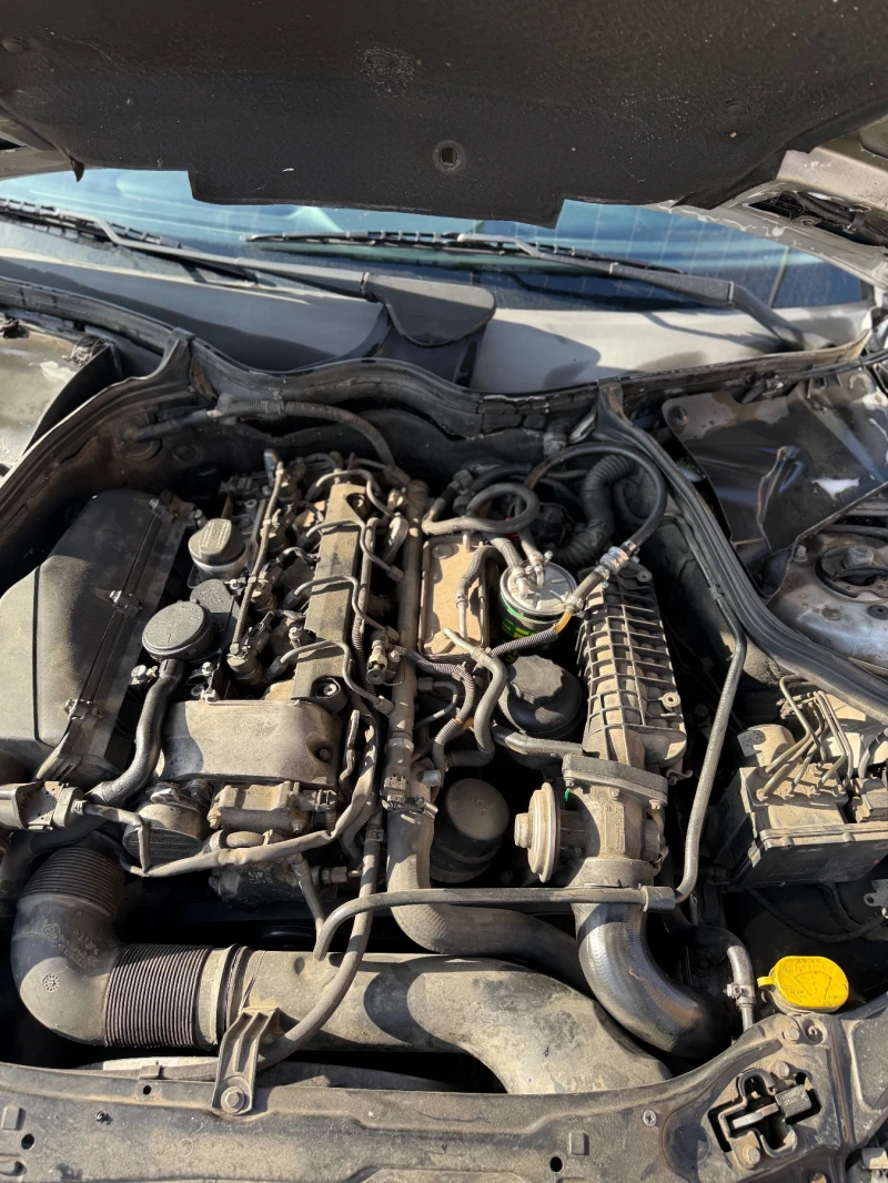 Mercedes-Benz C 200, снимка 9 - Автомобили и джипове - 52814320