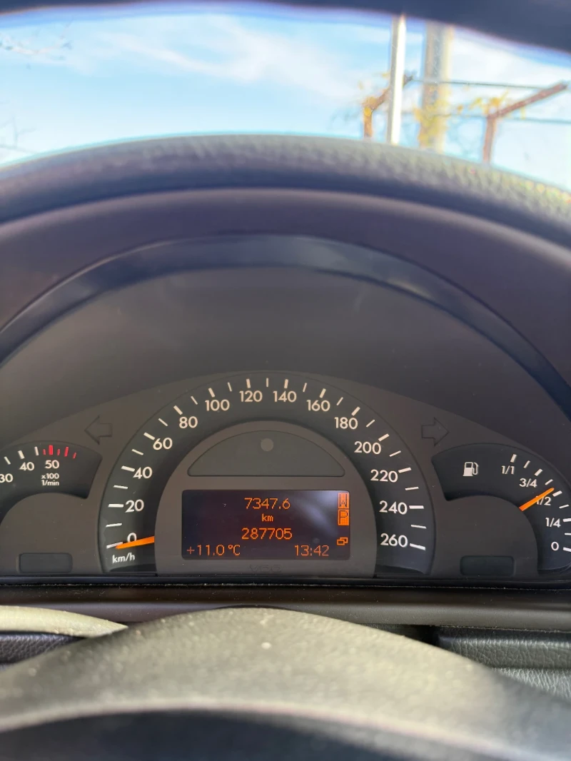 Mercedes-Benz C 200, снимка 6 - Автомобили и джипове - 52814320