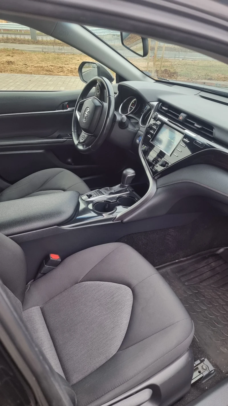 Toyota Camry, снимка 10 - Автомобили и джипове - 53219764