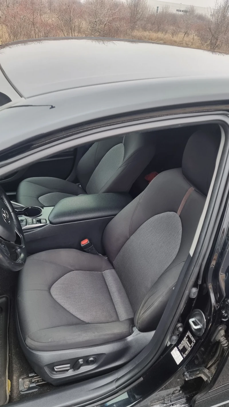 Toyota Camry, снимка 11 - Автомобили и джипове - 53219764