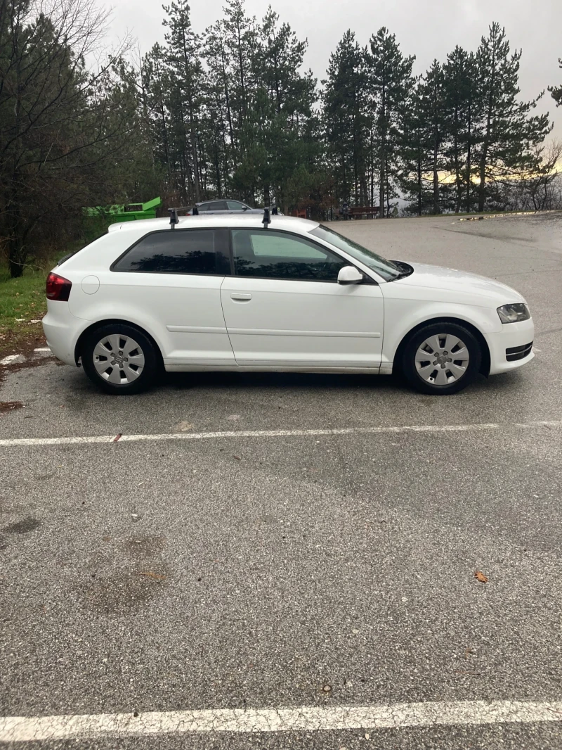 Audi A3 2012 Facelift 1.6TDI, снимка 3 - Автомобили и джипове - 53486731
