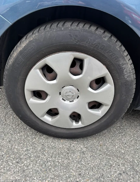 Opel Astra Цена с ДДС, снимка 16 - Автомобили и джипове - 52091148