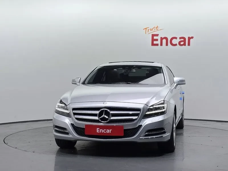 Mercedes-Benz CLS  - изображение 3