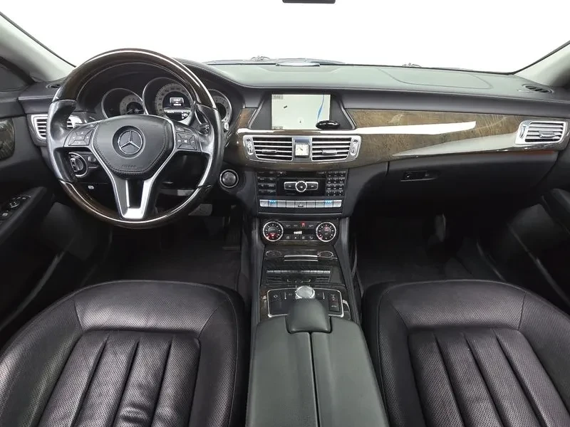 Mercedes-Benz CLS  - изображение 7