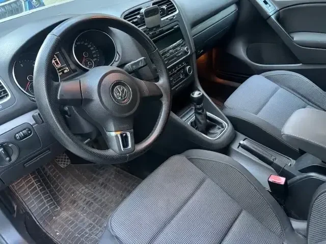 VW Golf 6, снимка 5 - Автомобили и джипове - 54324596