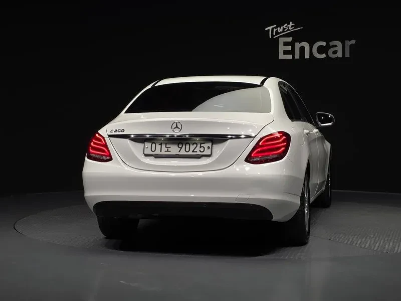Mercedes-Benz C 200, снимка 4 - Автомобили и джипове - 54836882