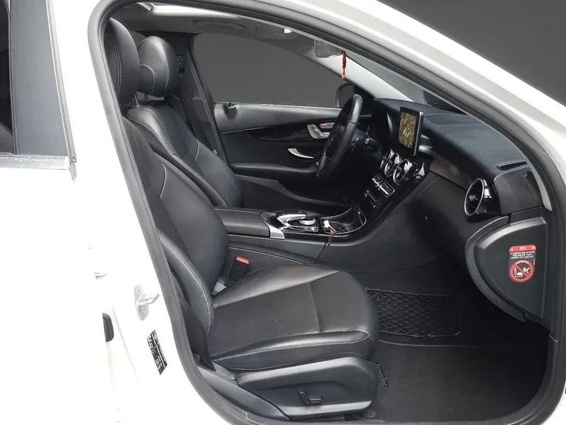 Mercedes-Benz C 200, снимка 11 - Автомобили и джипове - 54836882