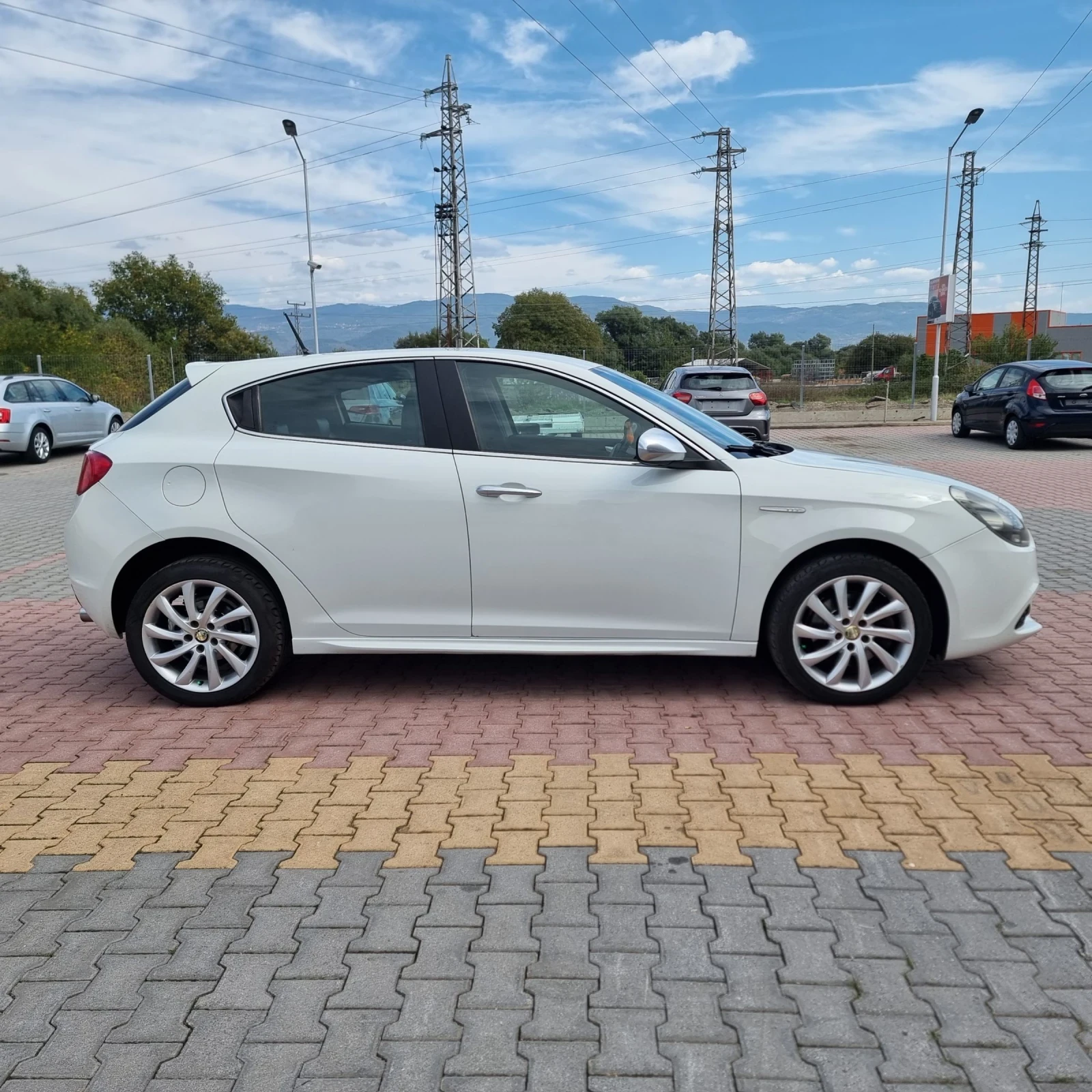 Alfa Romeo Giulietta 2.0  - изображение 6