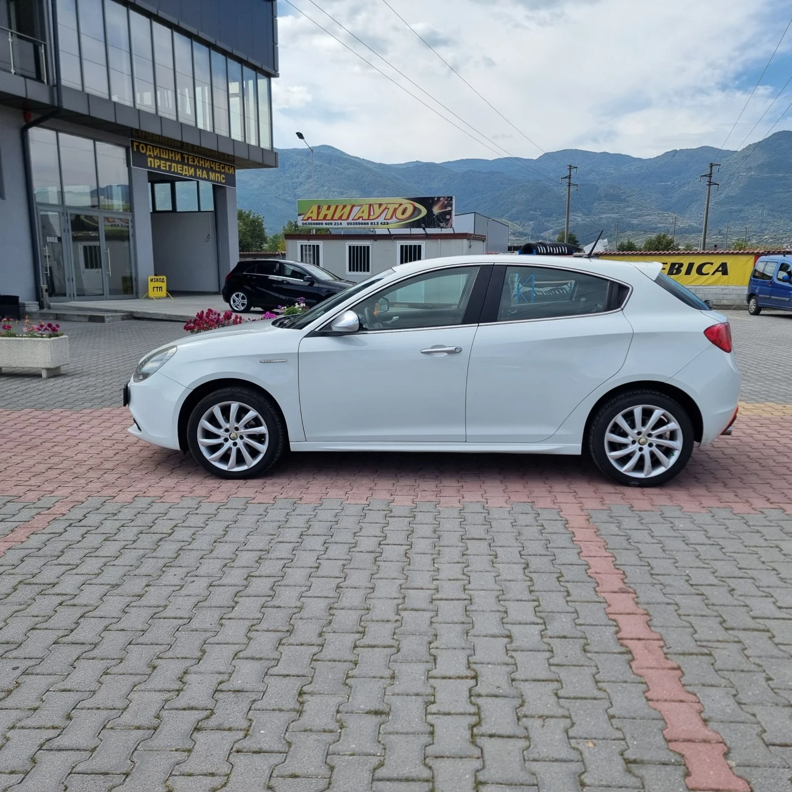 Alfa Romeo Giulietta 2.0  - изображение 2