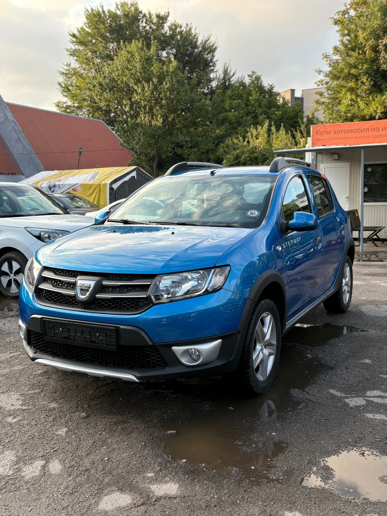 Dacia Sandero 0.9 stepway - изображение 3