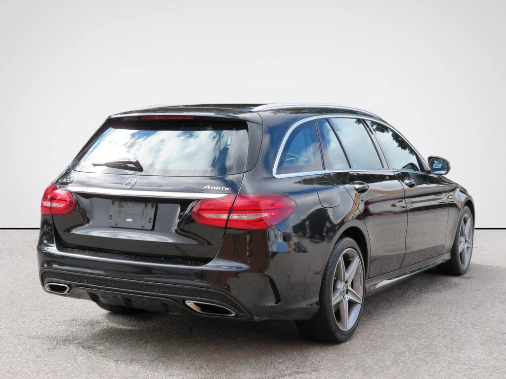 Mercedes-Benz C 300 AMG* 4MATIC* 360* Панроама - изображение 4