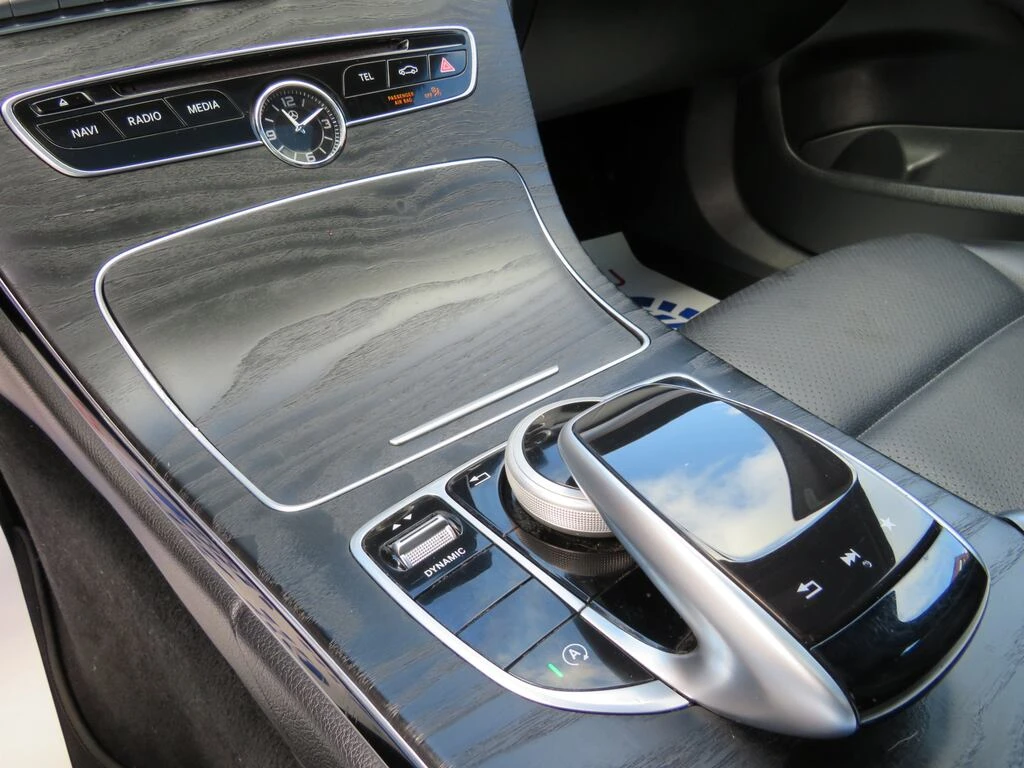 Mercedes-Benz C 300 AMG* 4MATIC* 360* Панроама - изображение 10